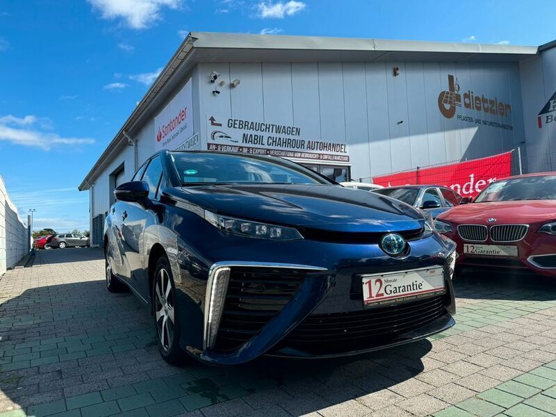 Iridium blau metallic Gebraucht 2015 Toyota Mirai Limousine | 13.999 € (Teuer) - Bild 1/4