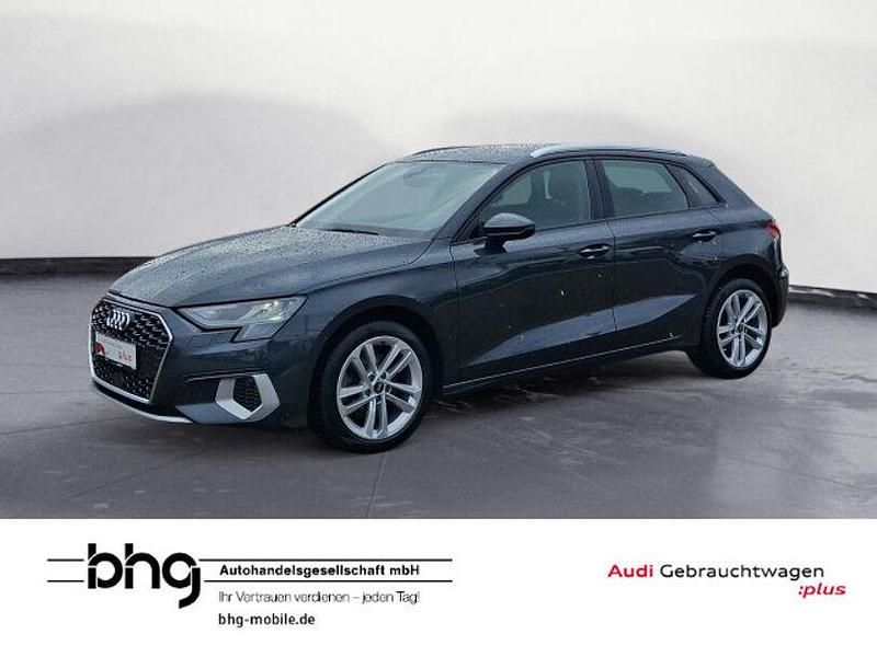 Gebraucht Audi A3 Advanced Plus 116 PS (85 kW) 2021 Grau Limousine