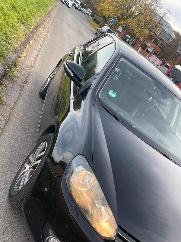 Schwarz Gebraucht 2010 VW Golf VI Kleinwagen | 5.400 € (Fairer Preis) - Bild 1/4