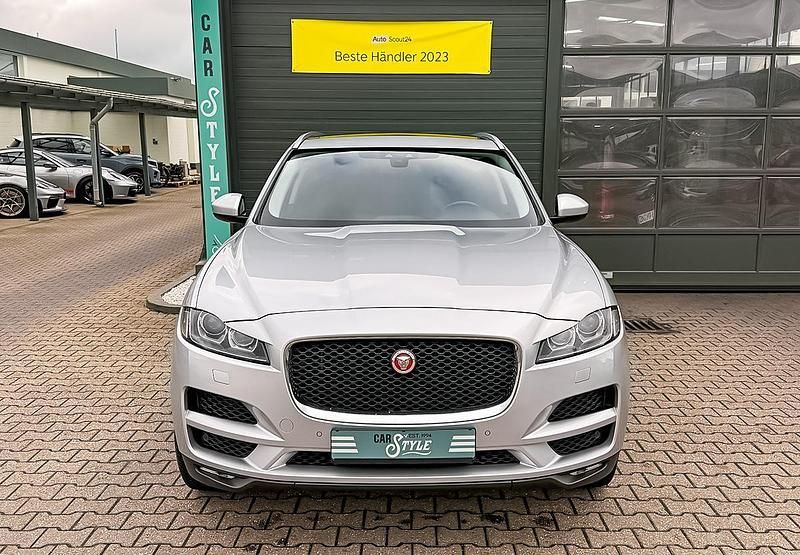 Gebraucht Jaguar F-Pace Prestige 300 PS (220 kW) 2017 Silber metallic SUV