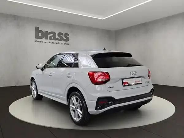 Gebraucht Audi Q2 S-Line 190 PS (139 kW) 2025 Gletscherweiß metallic SUV