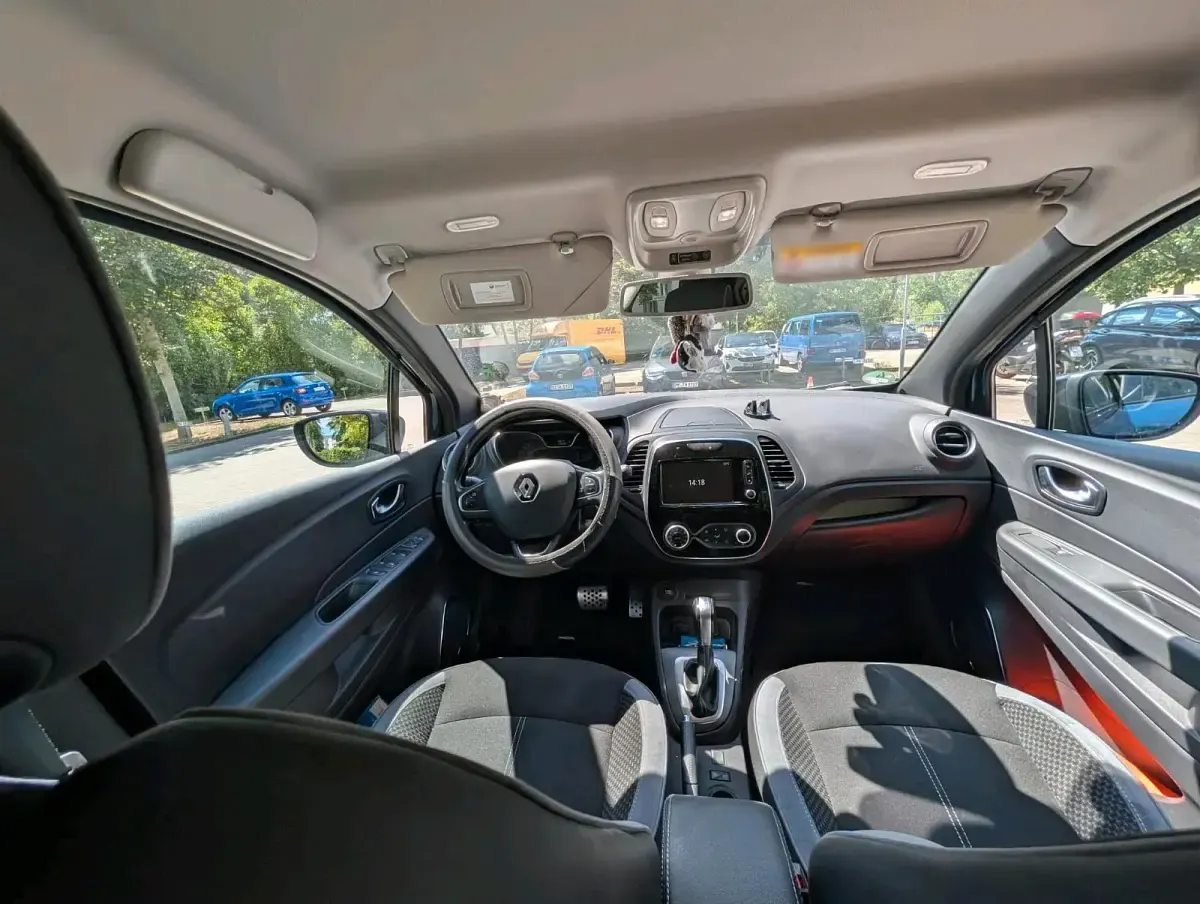 Gebraucht Renault Captur 150 PS (110 kW) 2019 Andere farben SUV