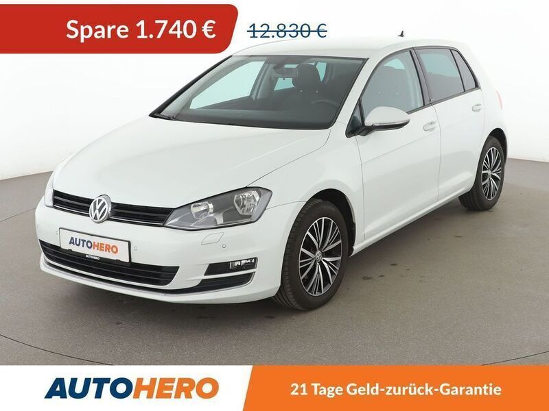 Weiß Gebraucht 2016 VW Golf VII Allstar Limousine | 11.090 € (Fairer Preis) - Bild 1/3