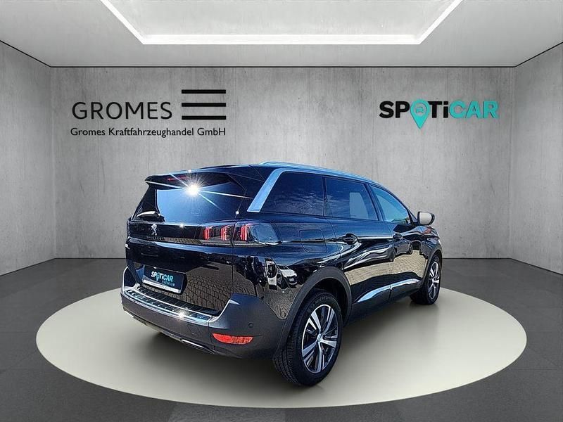 Gebraucht Peugeot 5008 Allure 131 PS (96 kW) 2023 Noir perla nera SUV