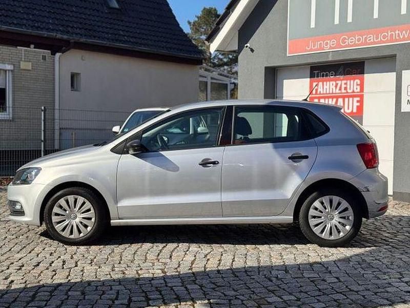 Gebraucht VW Polo 75 PS (55 kW) 2017 Silber Kleinwagen