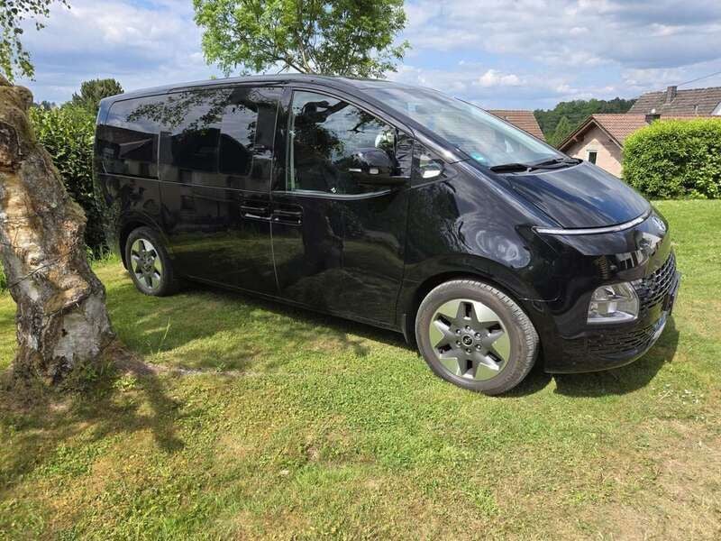 Gebraucht 2023 Hyundai Staria Prime Van | 41.500 € (Superpreis) - Bild 1/4