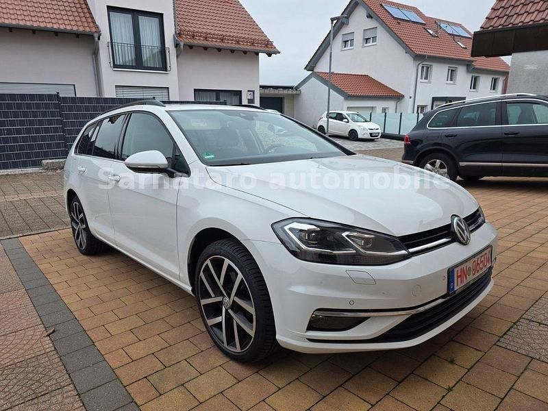 Gebraucht VW Golf VII Highline 150 PS (110 kW) 2018 Weiß Kombi