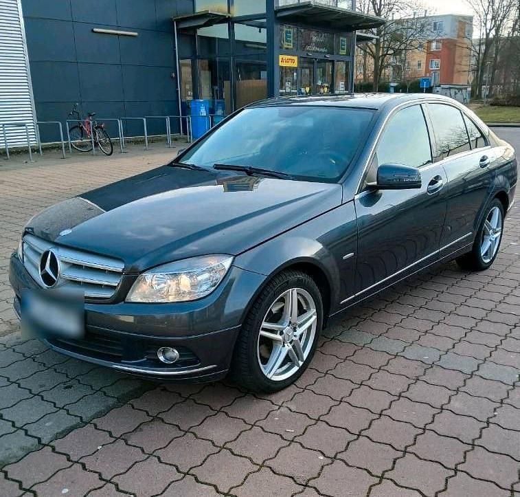 Grau Gebraucht 2009 Mercedes C220 Limousine | 6.200 € (Guter Preis) - Bild 1/4