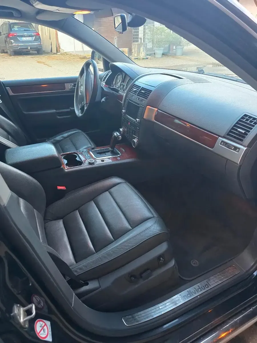 Gebraucht VW Touareg 224 PS (164 kW) 2006 Schwarz SUV