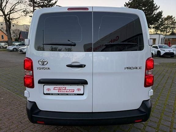 Gebraucht Toyota Proace Plus 144 PS (105 kW) 2023 Ice white Van / Kleinbus