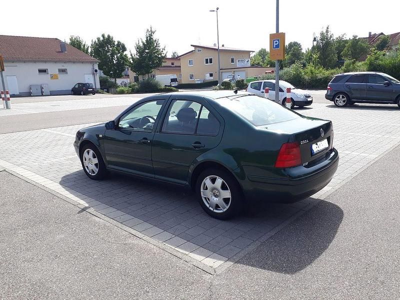Gebraucht 1999 VW Bora Highline Limousine | 1.899 € (Etwas zu teuer) - Bild 1/4