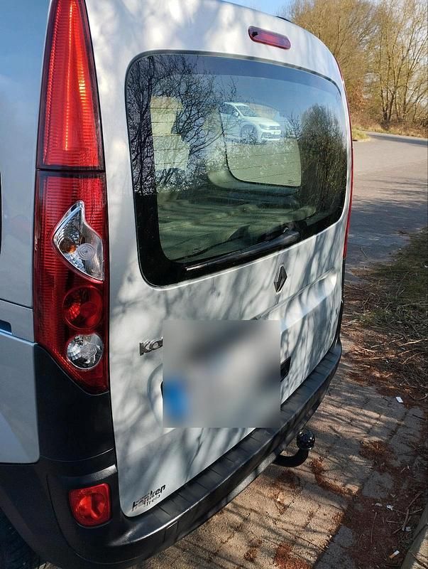Gebraucht Renault Kangoo 62 PS (45 kW) 2008 Silber Van / Kleinbus