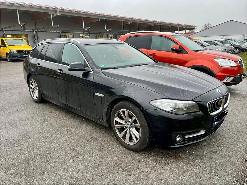 Schwarz Gebraucht 2013 BMW 520 Kombi | 10.450 € (Fairer Preis) - Bild 1/4