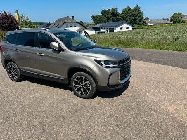 Grau Neu 2025 DFSK Forthing 5 SUV | 27.945 € (Guter Preis) - Bild 1/4