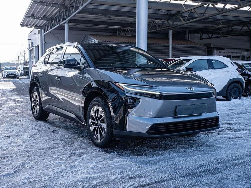 Gebraucht Toyota bZ4X Lounge 252 kW (343 PS) 2026 Schwarz SUV