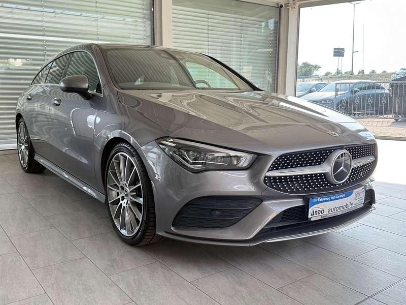 Mountaingrau Gebraucht 2020 Mercedes CLA200 AMG line Kombi | 25.900 € (Guter Preis) - Bild 1/4