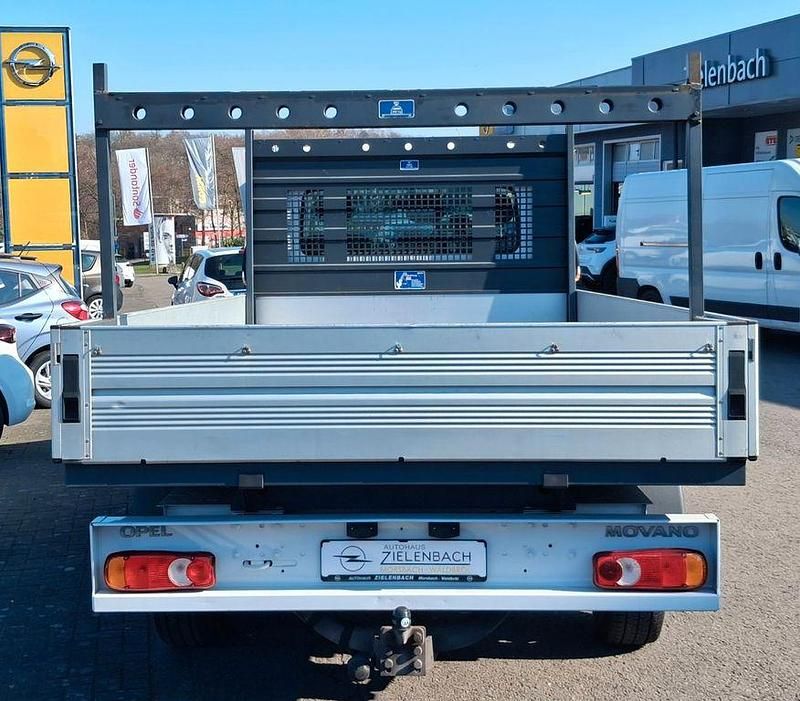 Gebraucht Opel Movano 145 PS (106 kW) 2019 Weiß Van / Kleinbus
