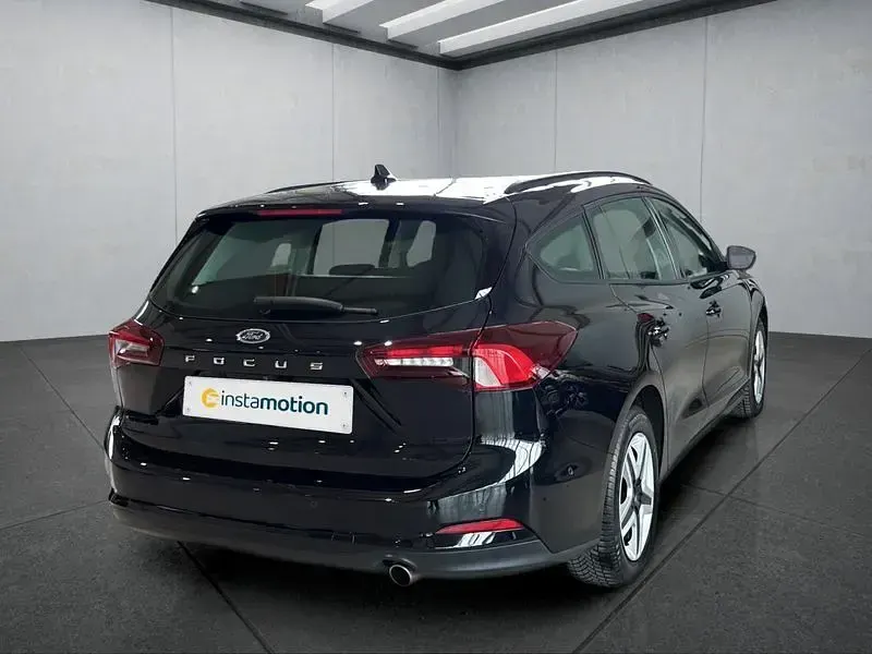 Gebraucht Ford Focus 125 PS (91 kW) 2022 Schwarz Kombi