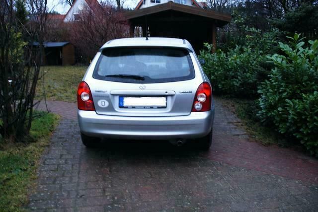 Gebraucht Mazda 323F Dynamic 95 PS (69 kW) 2003 Silber metallic Kleinwagen