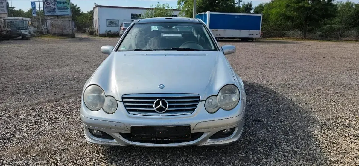 Gebraucht Mercedes C200 163 PS (119 kW) 2005 Silber Coupé