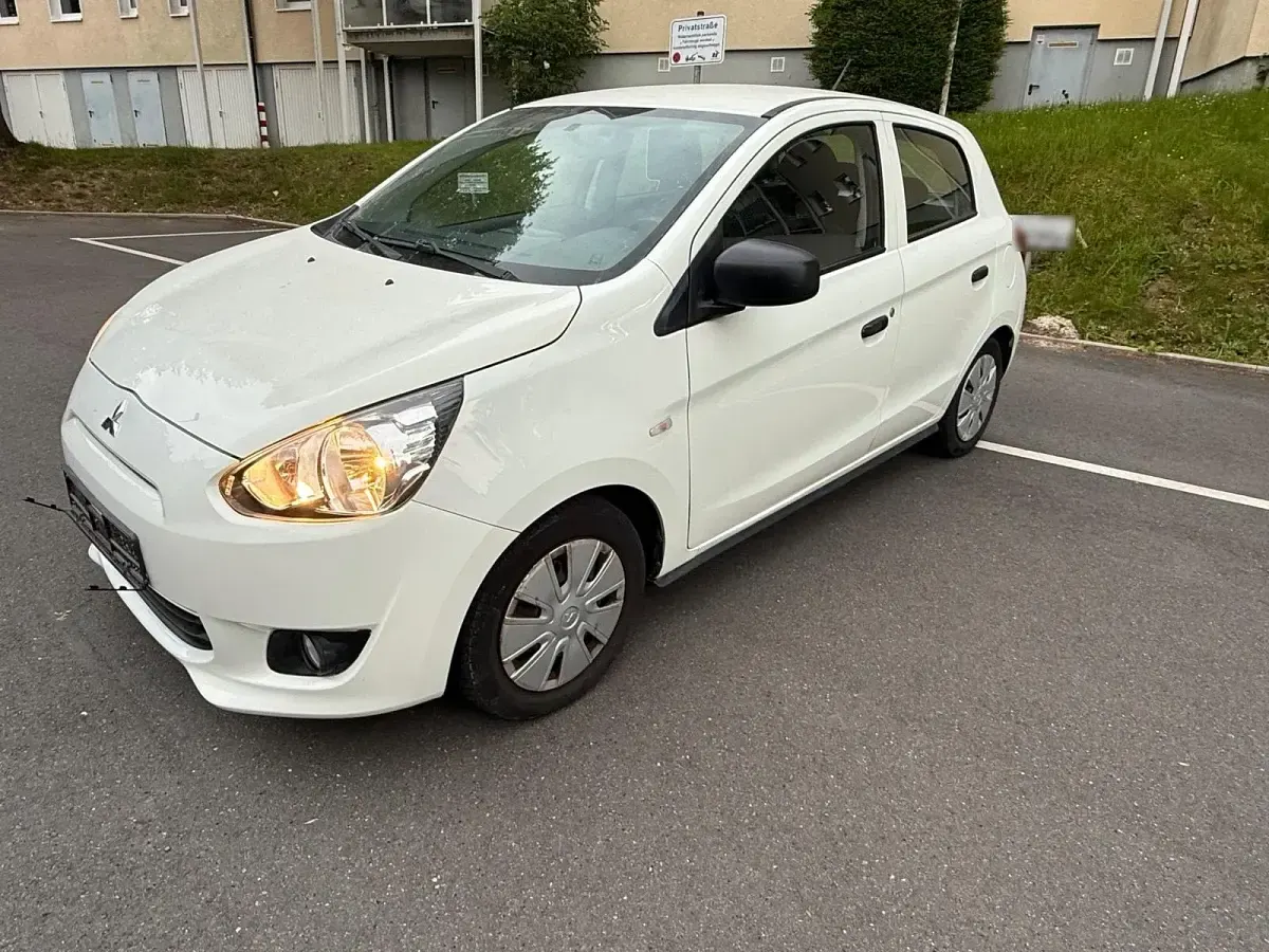 Gebraucht Mitsubishi Space Star Top 71 PS (52 kW) 2016 Weiß Kleinwagen