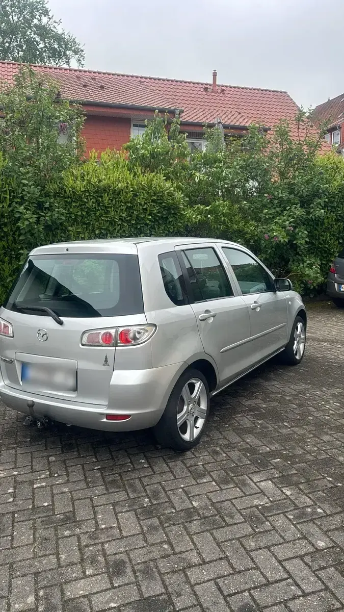 Gebraucht Mazda 2 80 PS (58 kW) 2006 Silber Kleinwagen