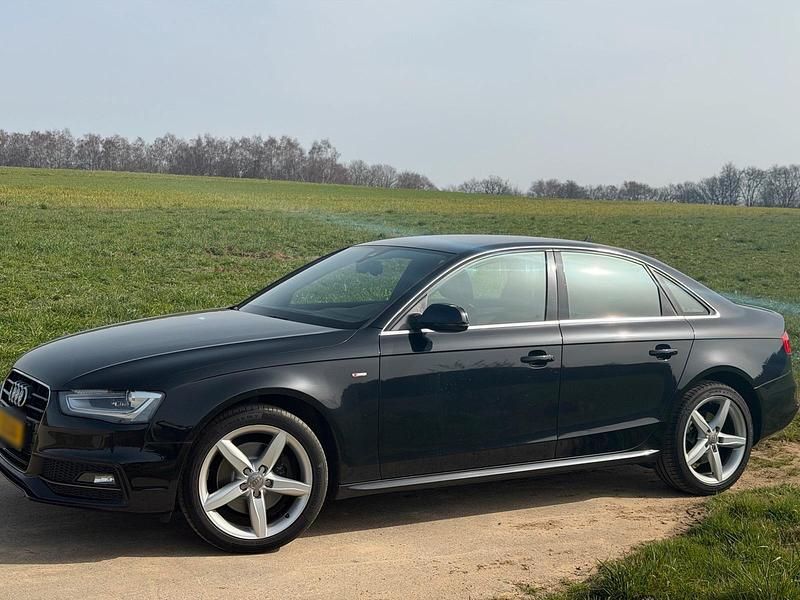 Gebraucht Audi A4 S-Line 177 PS (130 kW) 2012 Schwarz Limousine