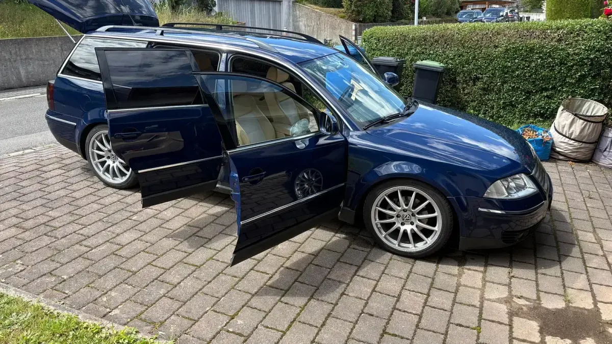 Gebraucht VW Passat 136 PS (100 kW) 2004 Blau Kombi