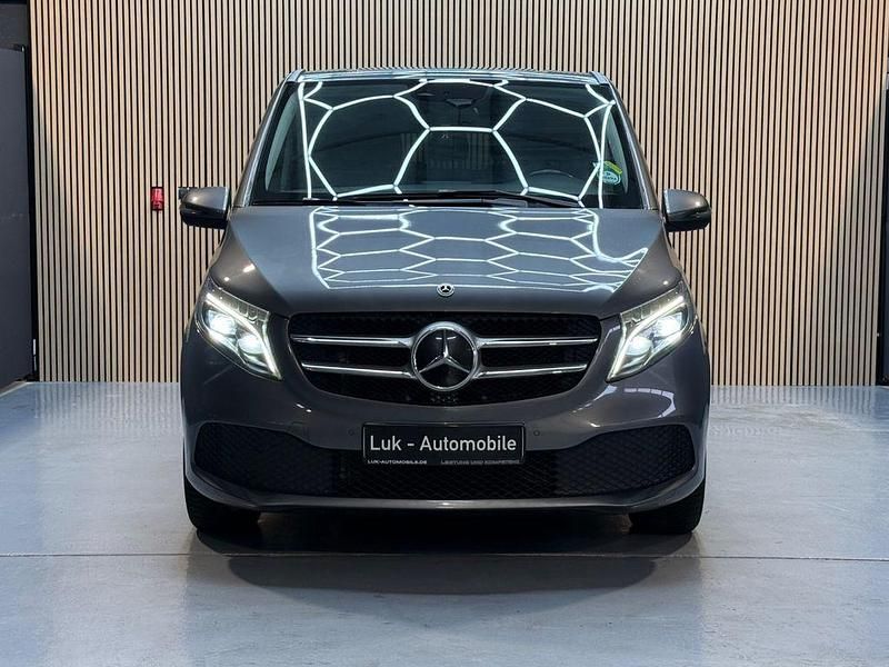 Gebraucht Mercedes V300 Edition 237 PS (174 kW) 2022 Selenitgrau metallic Van / Kleinbus