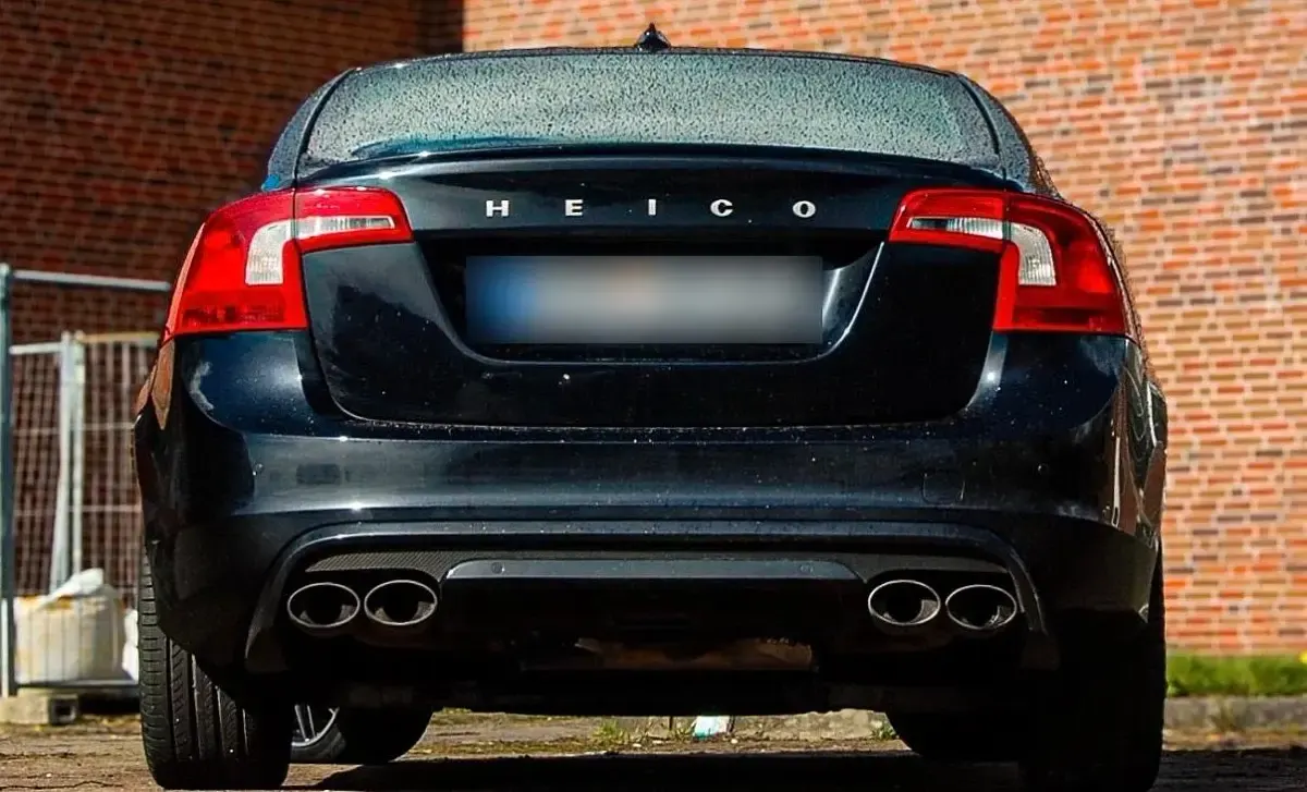 Gebraucht Volvo S60 330 PS (242 kW) 2011 Schwarz Limousine