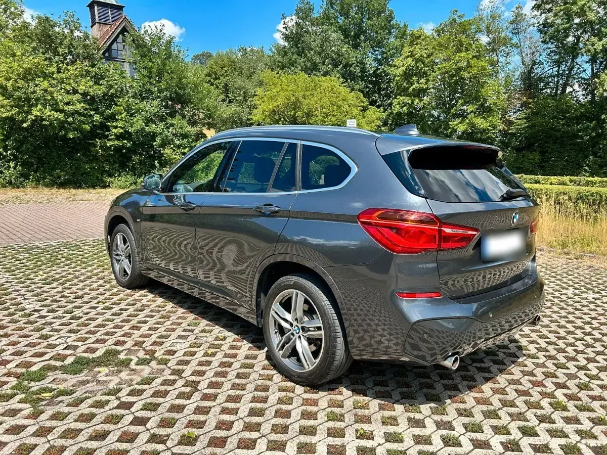 Gebraucht BMW X1 M Sport 190 PS (139 kW) 2015 Grau SUV