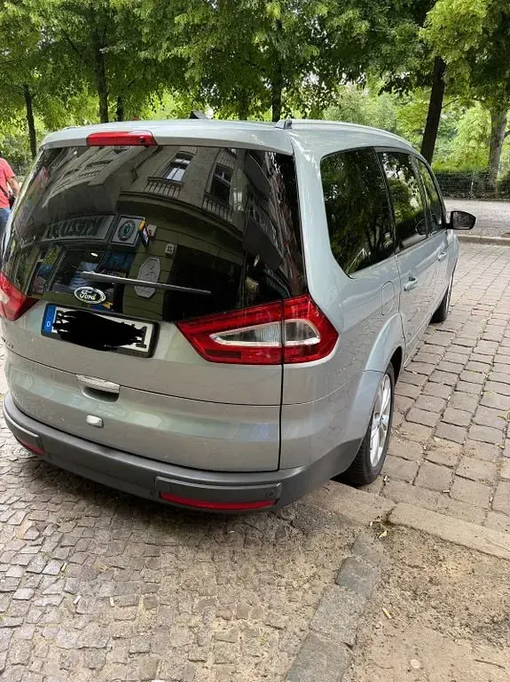 Gebraucht Ford Galaxy Titanium 163 PS (119 kW) 2012 Silber Van / Kleinbus