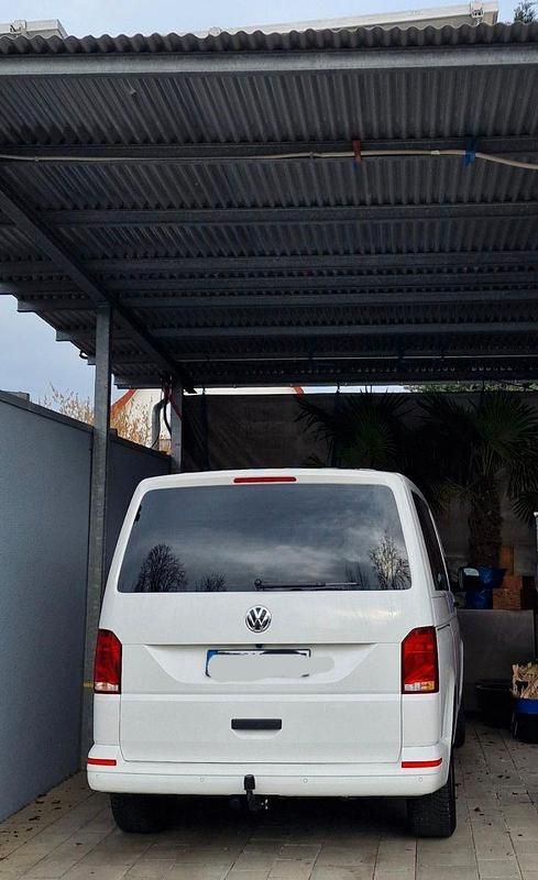 Gebraucht VW Multivan Trendline 150 PS (110 kW) 2021 Weiß Van