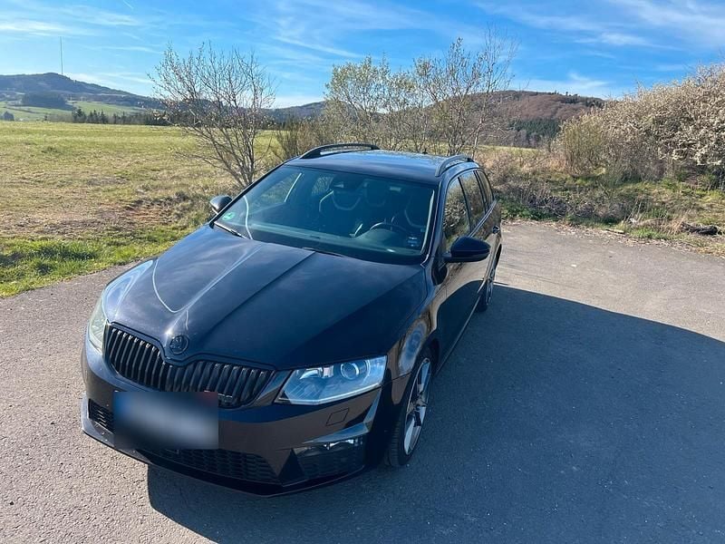 Gebraucht Skoda Octavia RS 184 PS (135 kW) 2017 Schwarz Kombi