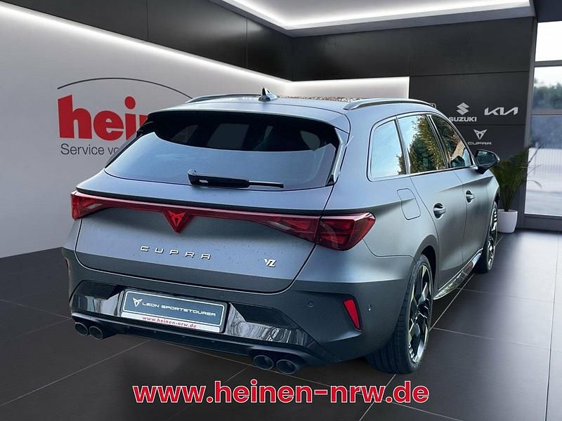 Neu Cupra Leon VZ1 333 PS (244 kW) 2026 Grau Limousine