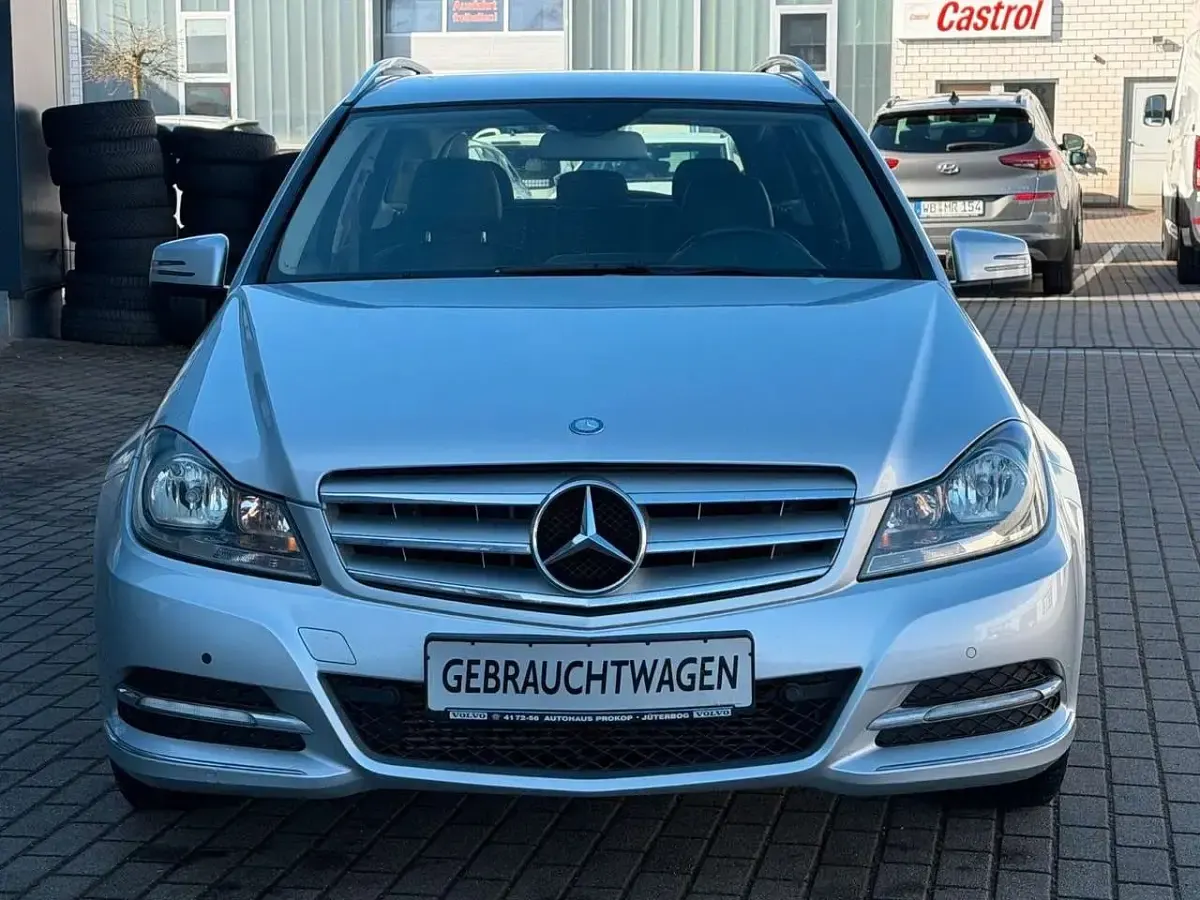 Gebraucht Mercedes C180 Avantgarde 156 PS (114 kW) 2011 Silber Kombi