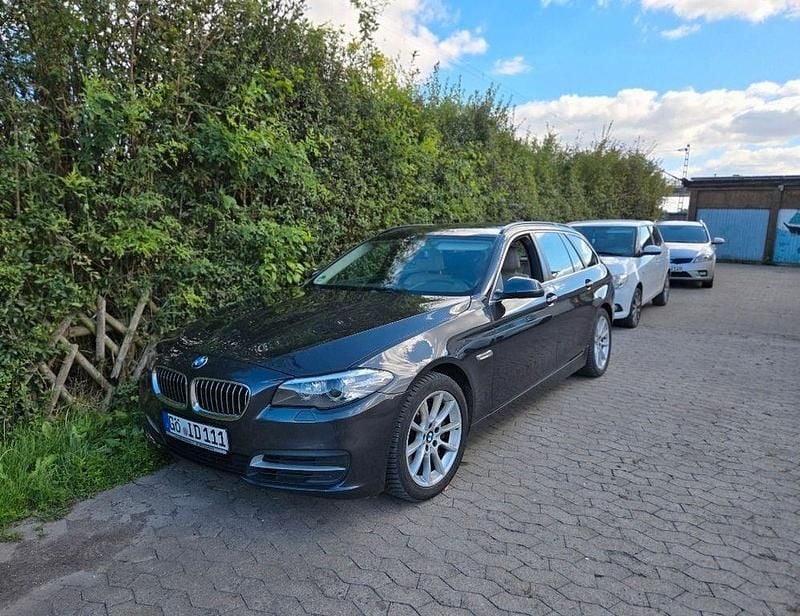 Schwarz Gebraucht 2016 BMW 525 Kombi | 10.900 € (Fairer Preis) - Bild 1/4
