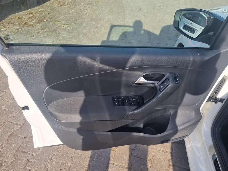 Gebraucht VW Polo Style 90 PS (66 kW) 2012 Weiß Kleinwagen