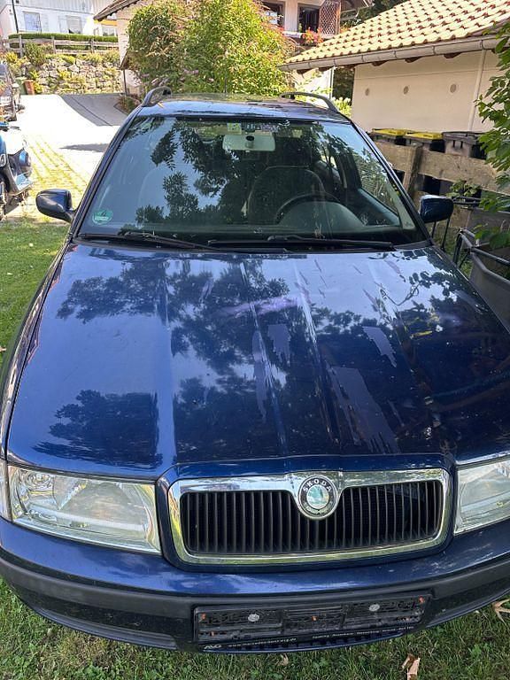 Blau Gebraucht 2006 Skoda Octavia Tour Kombi | 1.199 € (Fairer Preis) - Bild 1/4