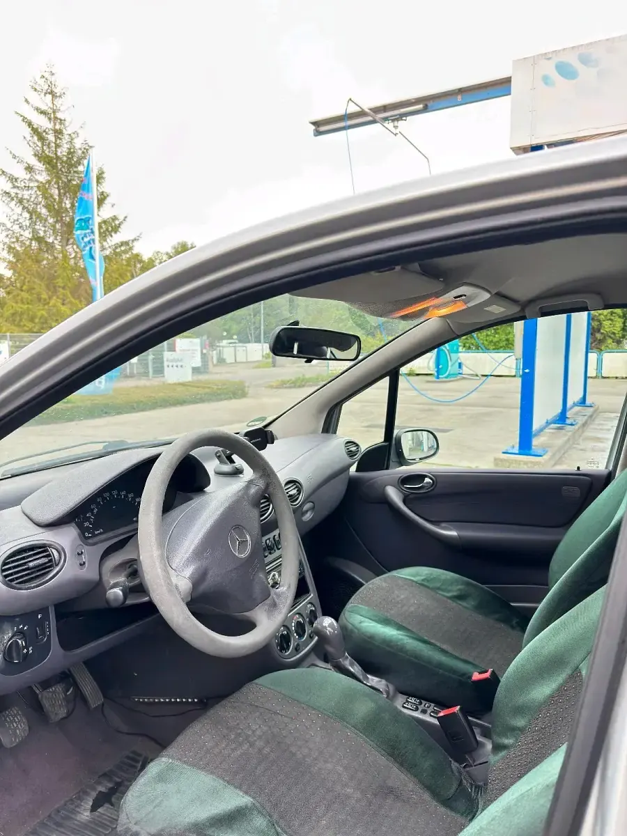 Gebraucht Mercedes A140 82 PS (60 kW) 2004 Silber Kleinwagen