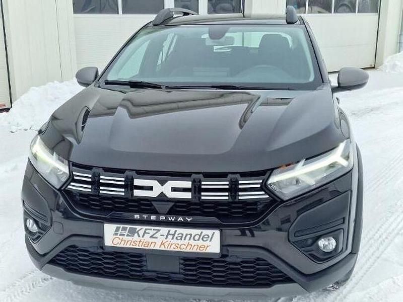 Gebraucht Dacia Sandero Expression 110 PS (80 kW) 2023 Schwarz Limousine