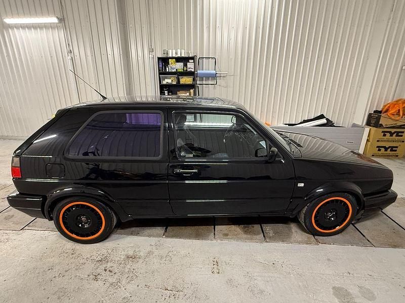Gebraucht VW Golf II GTI 129 PS (94 kW) 1988 Schwarz Kleinwagen