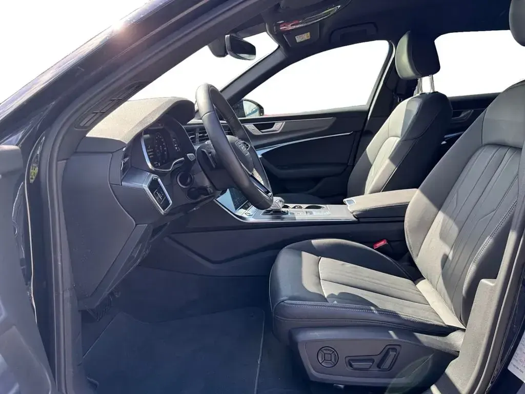 Gebraucht Audi A6 S-Line 204 PS (150 kW) 2025 Blau Kombi