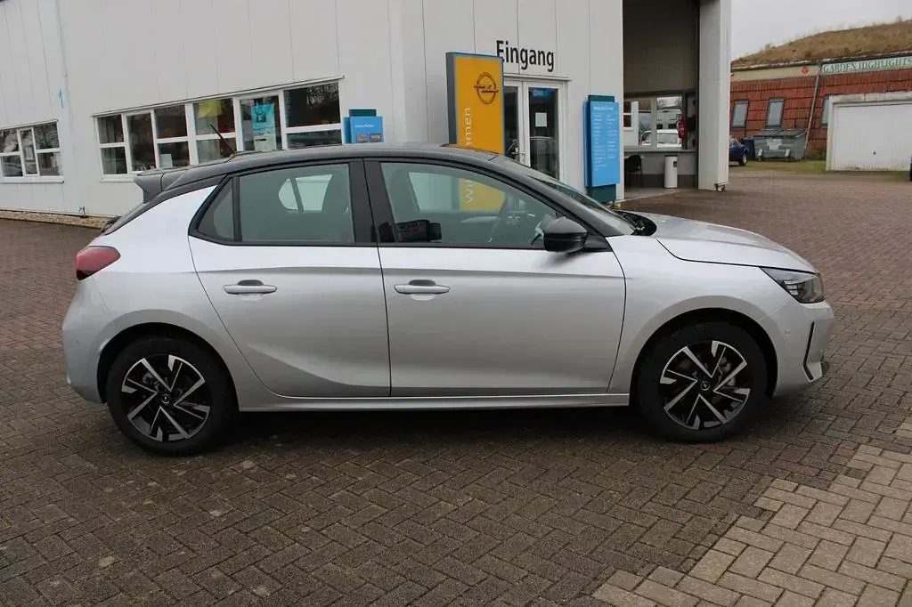 Gebraucht Opel Corsa 101 PS (74 kW) 2025 Silber Kleinwagen