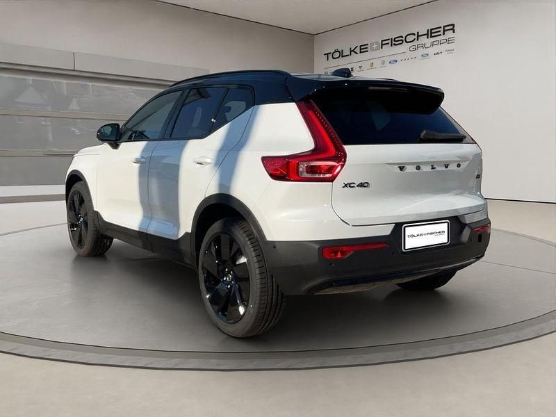 Ny Volvo XC40 Plus 163 HK (119 kW) 2025 Hvid SUV