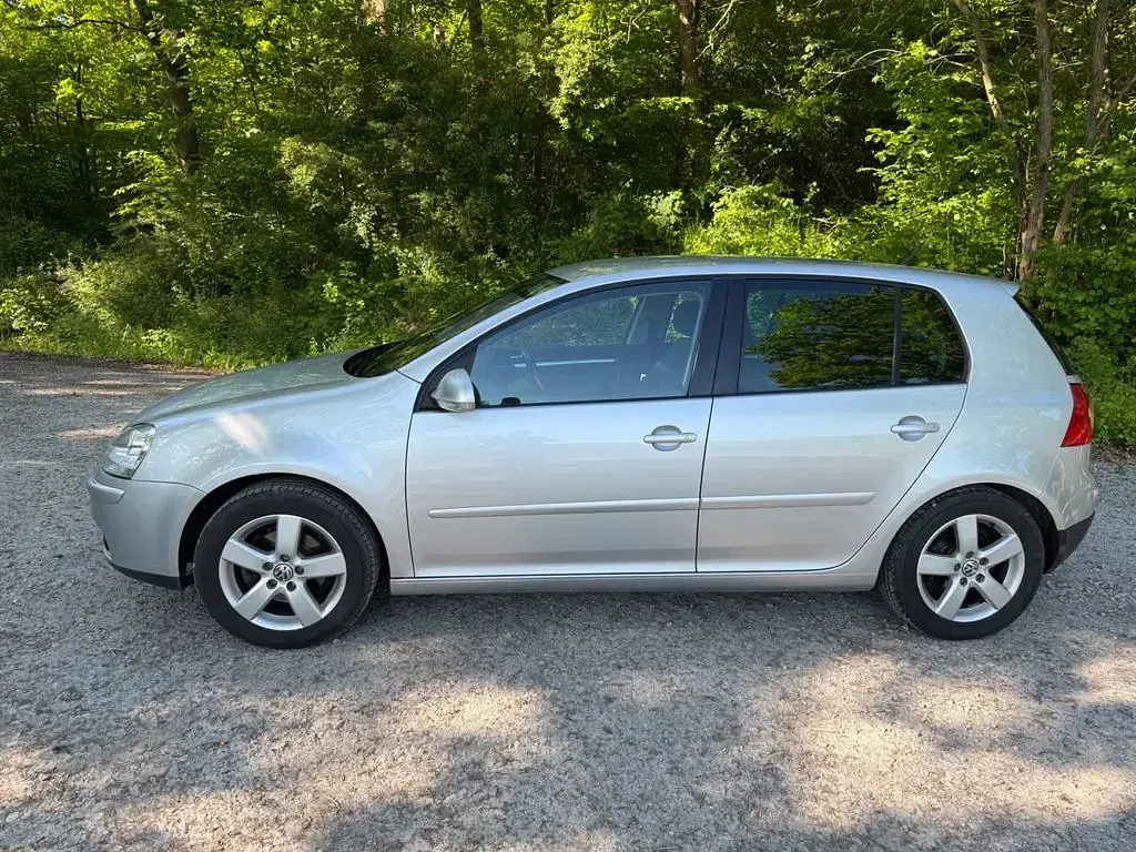 Gebraucht VW Golf VI United 80 PS (58 kW) 2008 Silber Kleinwagen