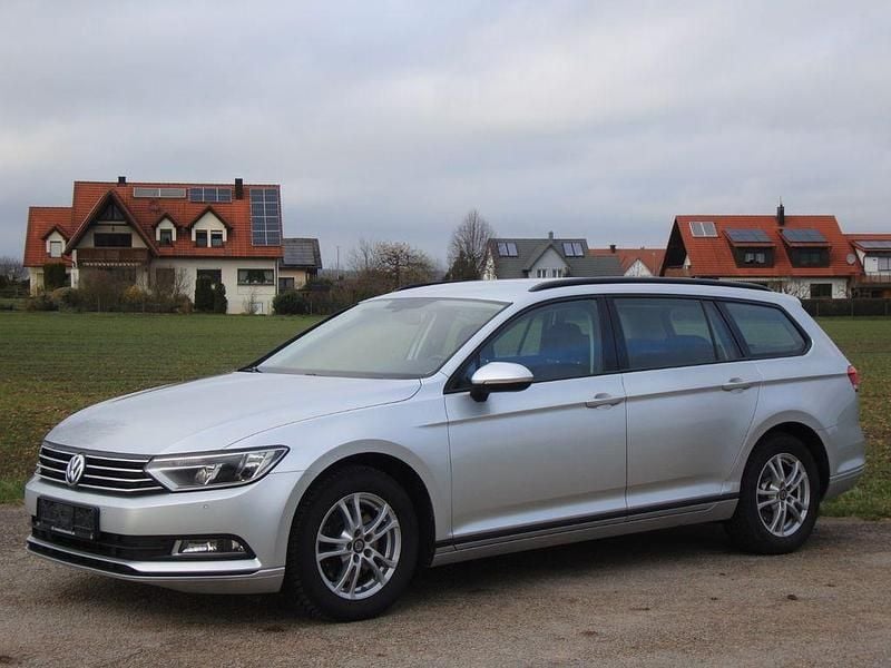 Gebraucht VW Passat 120 PS (88 kW) 2015 Silber Kombi