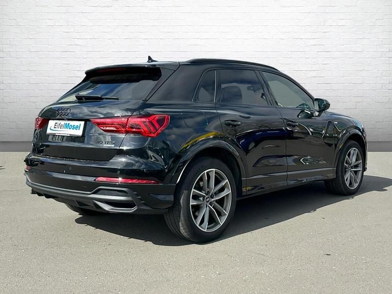 Gebraucht Audi Q3 S-Line 190 PS (139 kW) 2022 Schwarz SUV