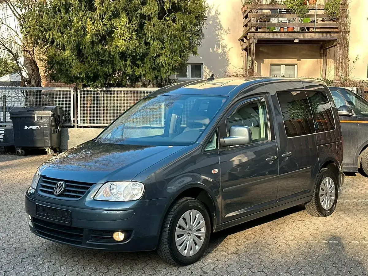Gebraucht VW Caddy Life 109 PS (80 kW) 2009 Grau Van / Kleinbus
