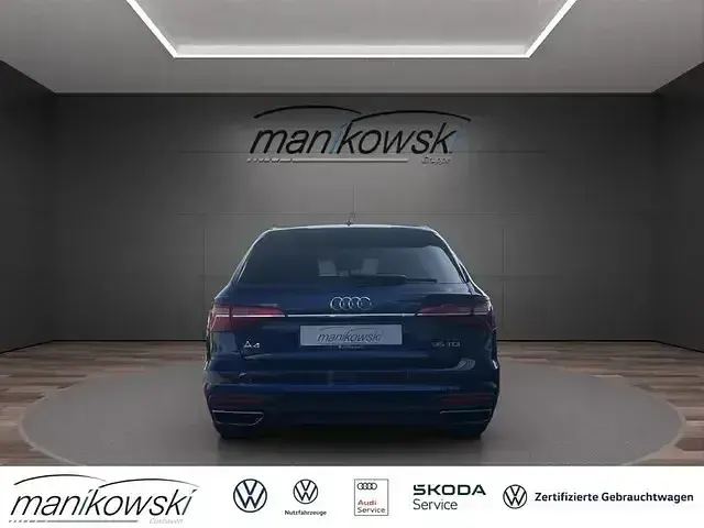 Gebraucht Audi A4 Sport 163 PS (119 kW) 2023 Blau Kombi